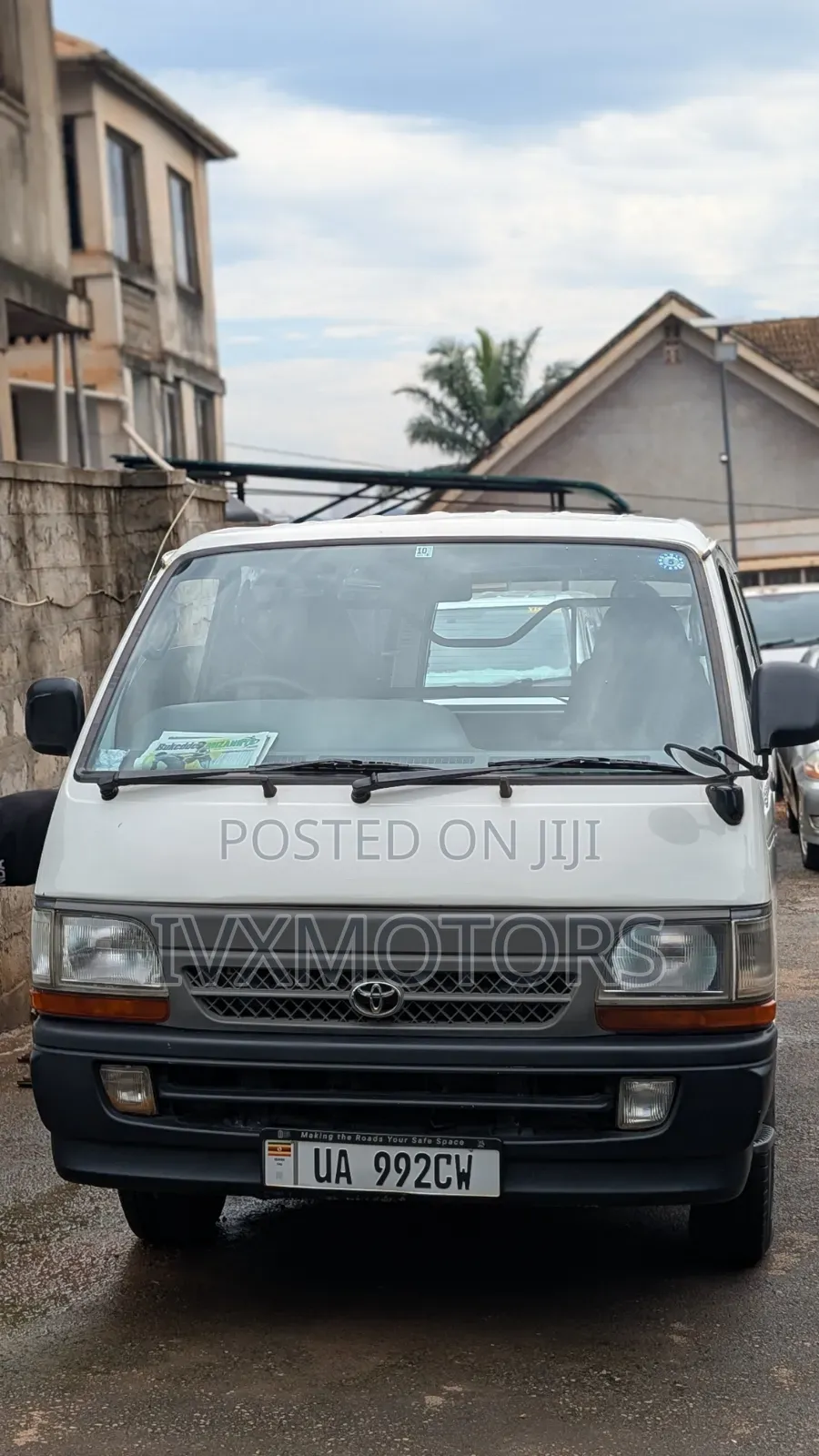 Toyota HiAce 1992 White