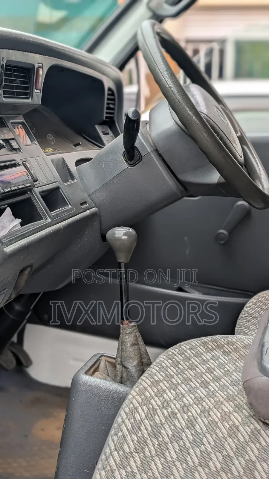 Toyota HiAce 1992 White