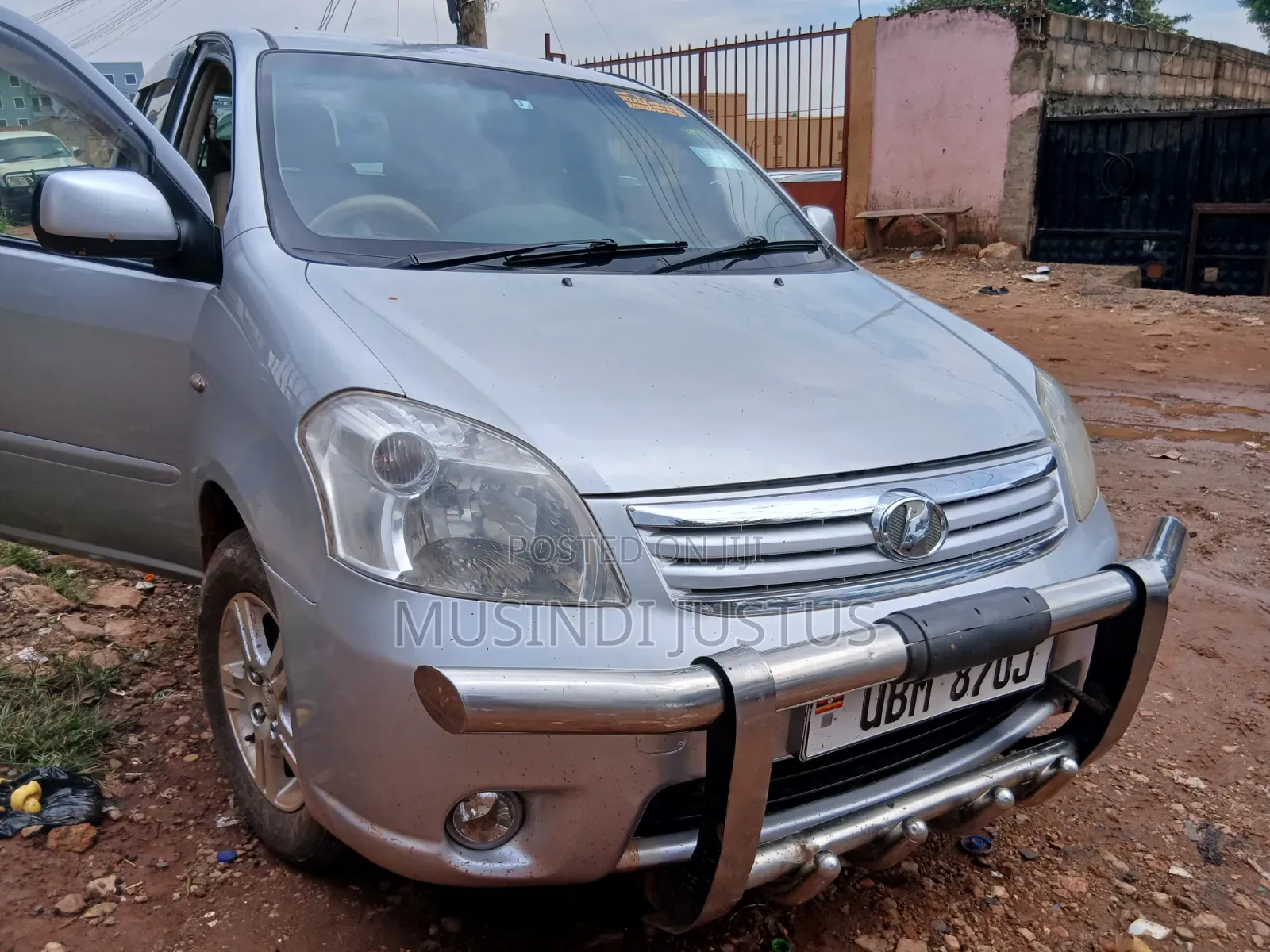 Toyota Raum 2006 Silver