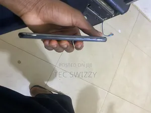 Apple iPhone 11 64 GB