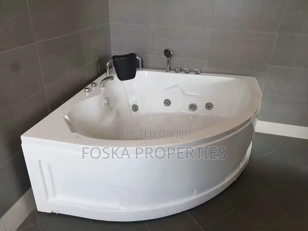 4bdrm Apartment in Muyenga Estate, Central Division for rent