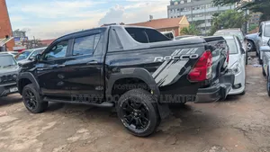 Toyota Hilux Revo Double Cab Deisel 2.8 AWD 2018 Black