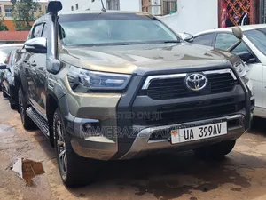 Toyota Hilux 2016 Green