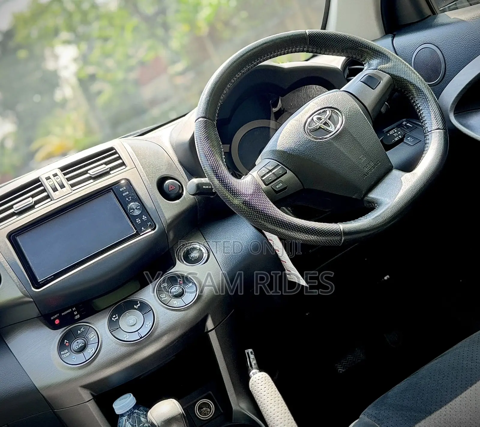 Toyota Vanguard 2012 Burgundy