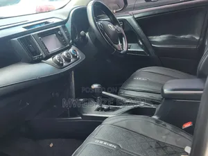 Toyota RAV4 2014