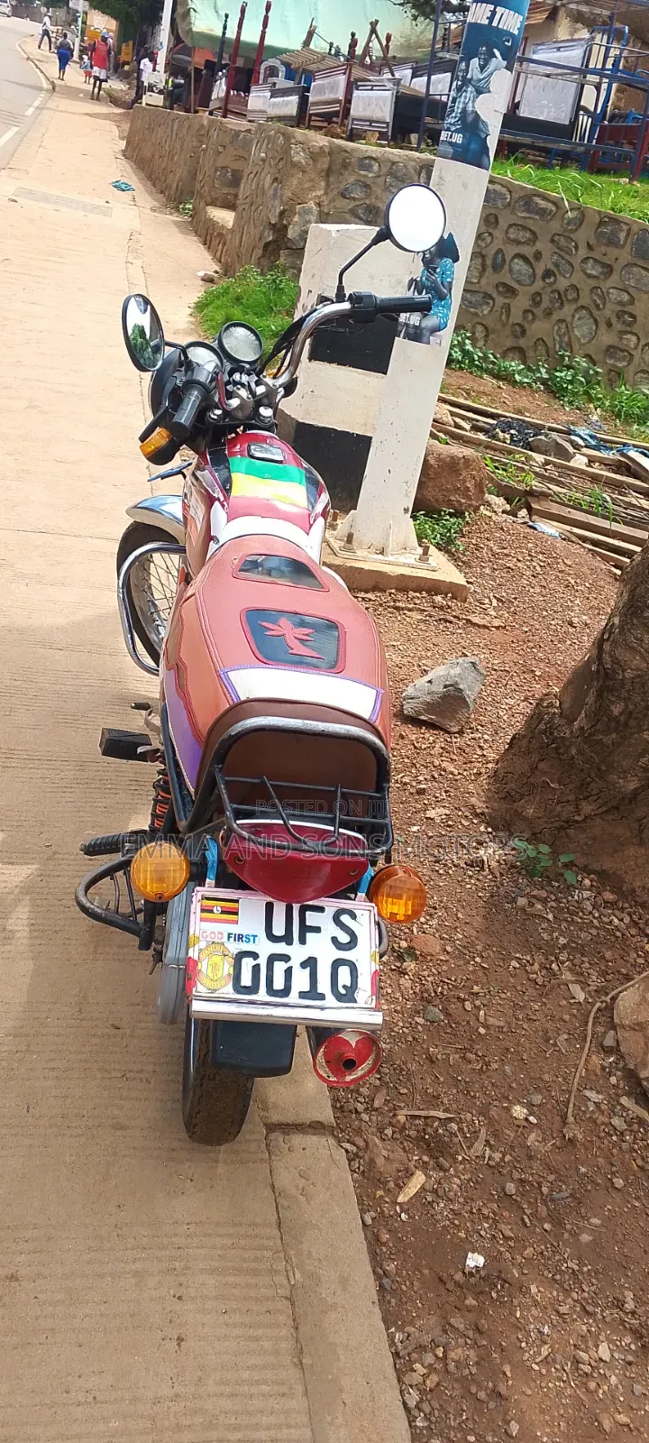 Bajaj Boxer 100 2023 Red