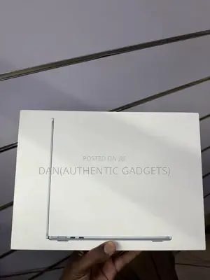 New Laptop Apple MacBook Air 2026 M5 16GB Apple M5 SSD 512GB