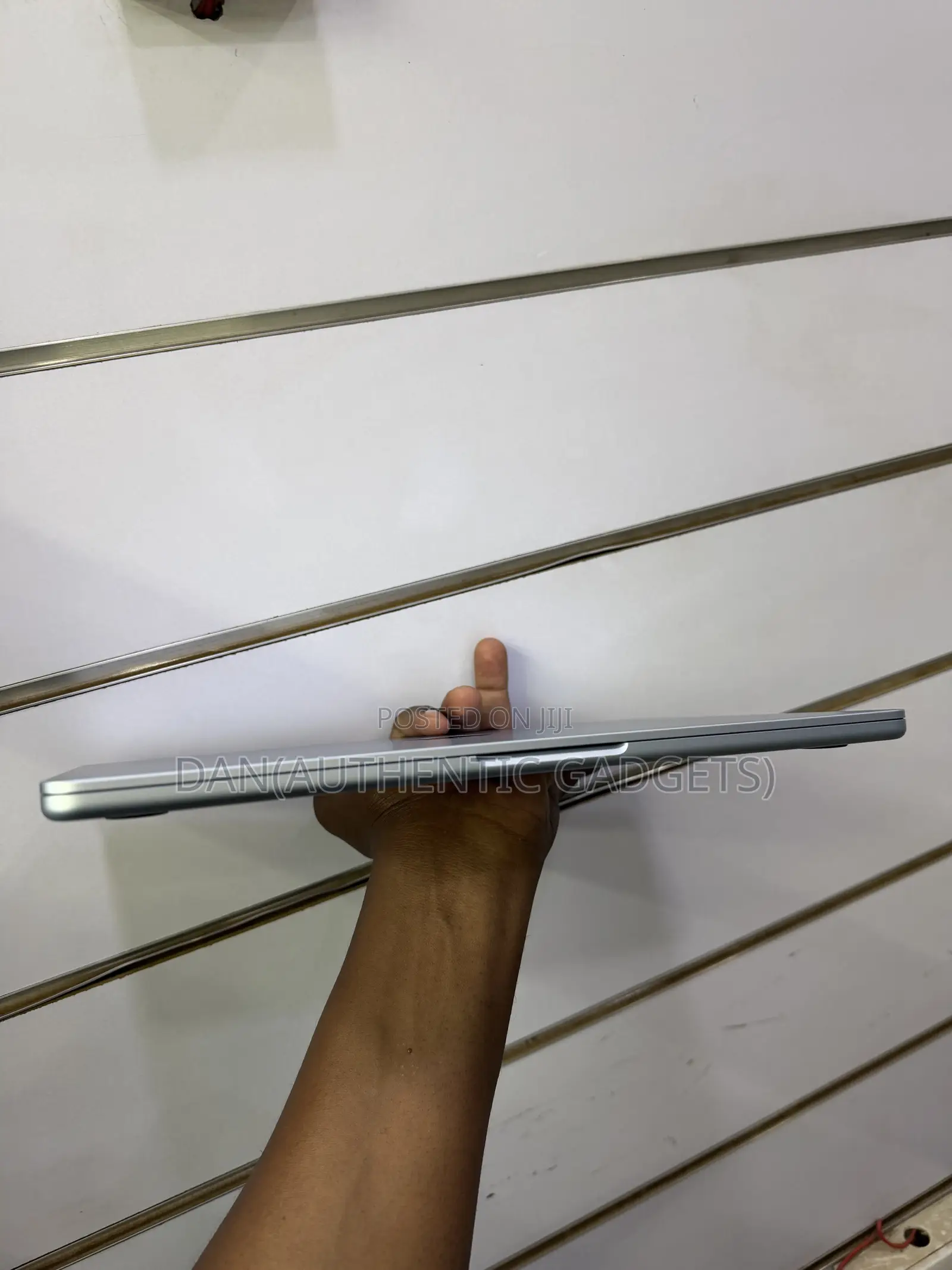 New Laptop Apple MacBook Air 2026 M5 16GB Apple M5 SSD 512GB