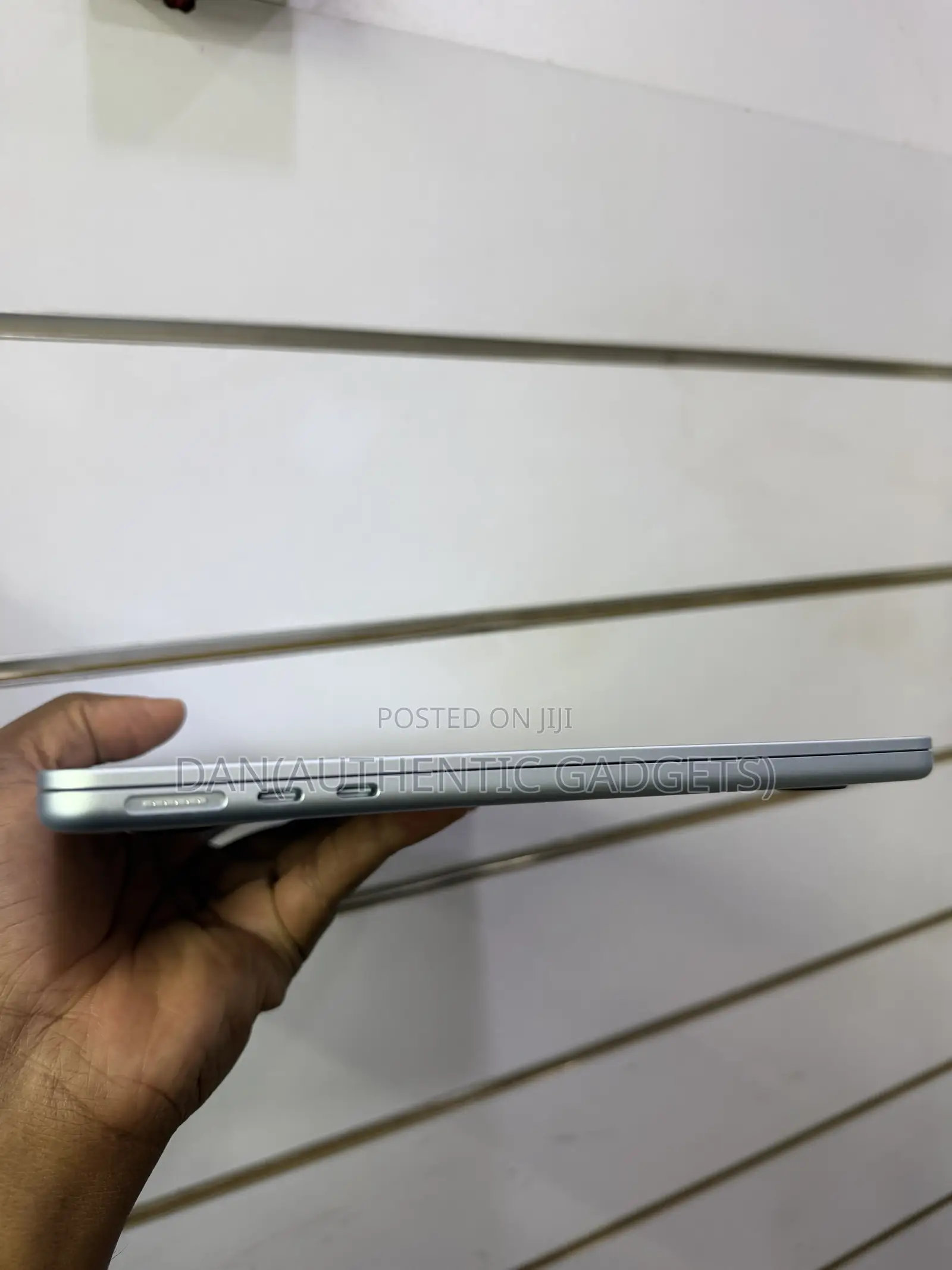 New Laptop Apple MacBook Air 2026 M5 16GB Apple M5 SSD 512GB