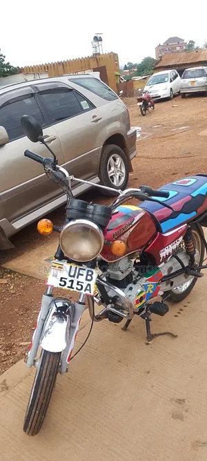 Bajaj Boxer 100 2022 Red