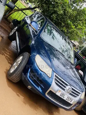 Volkswagen Touareg VR6 Lux 2011 Blue