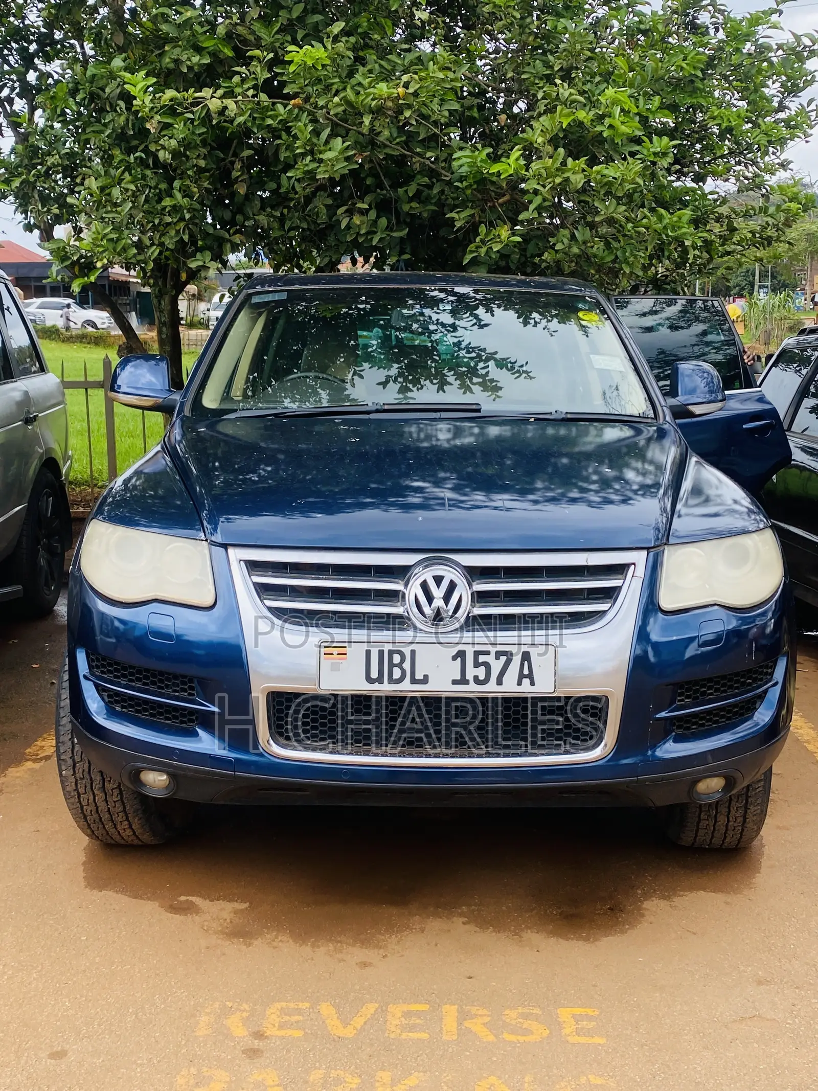 Volkswagen Touareg VR6 Lux 2011 Blue