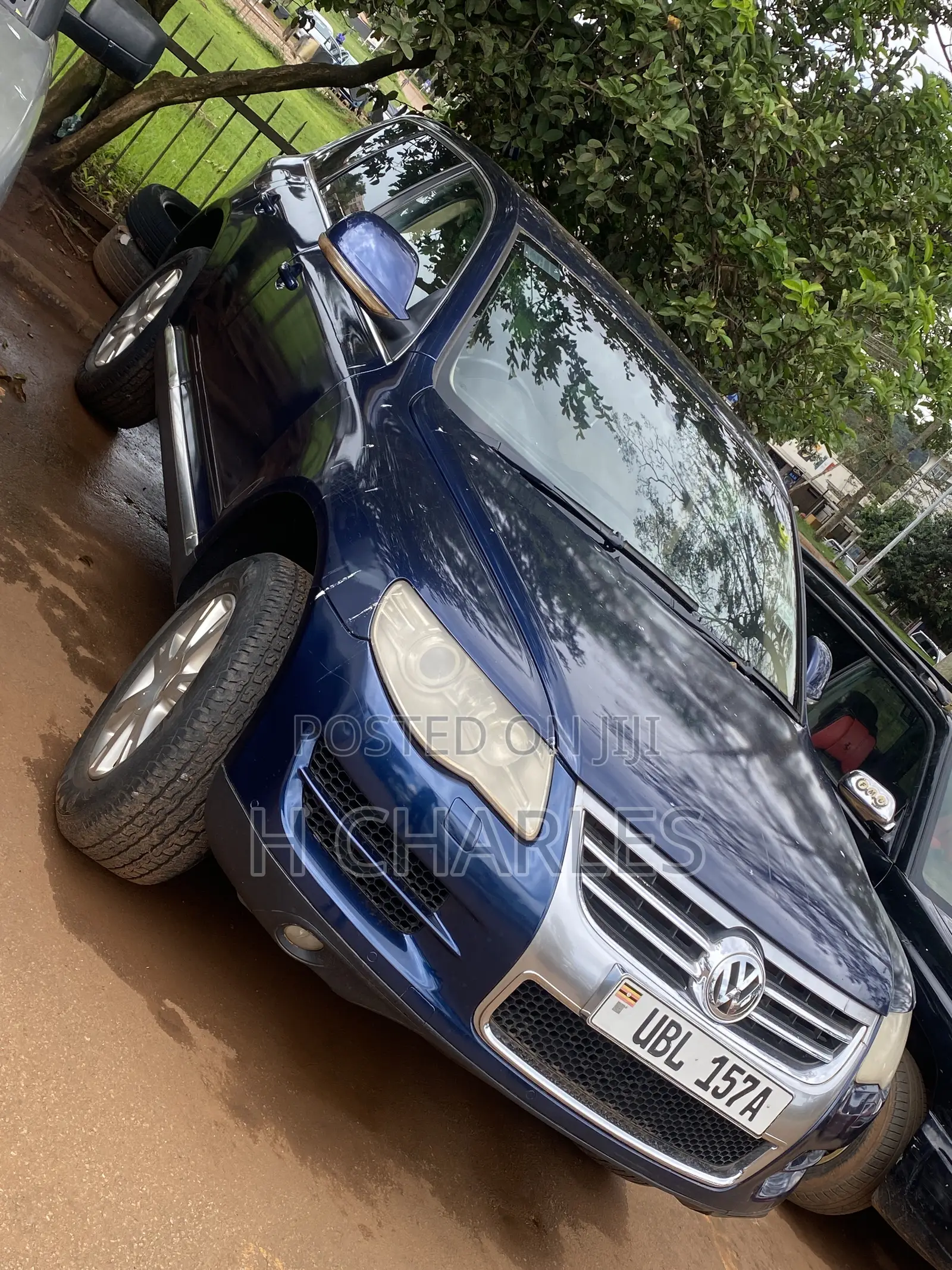 Volkswagen Touareg VR6 Lux 2011 Blue