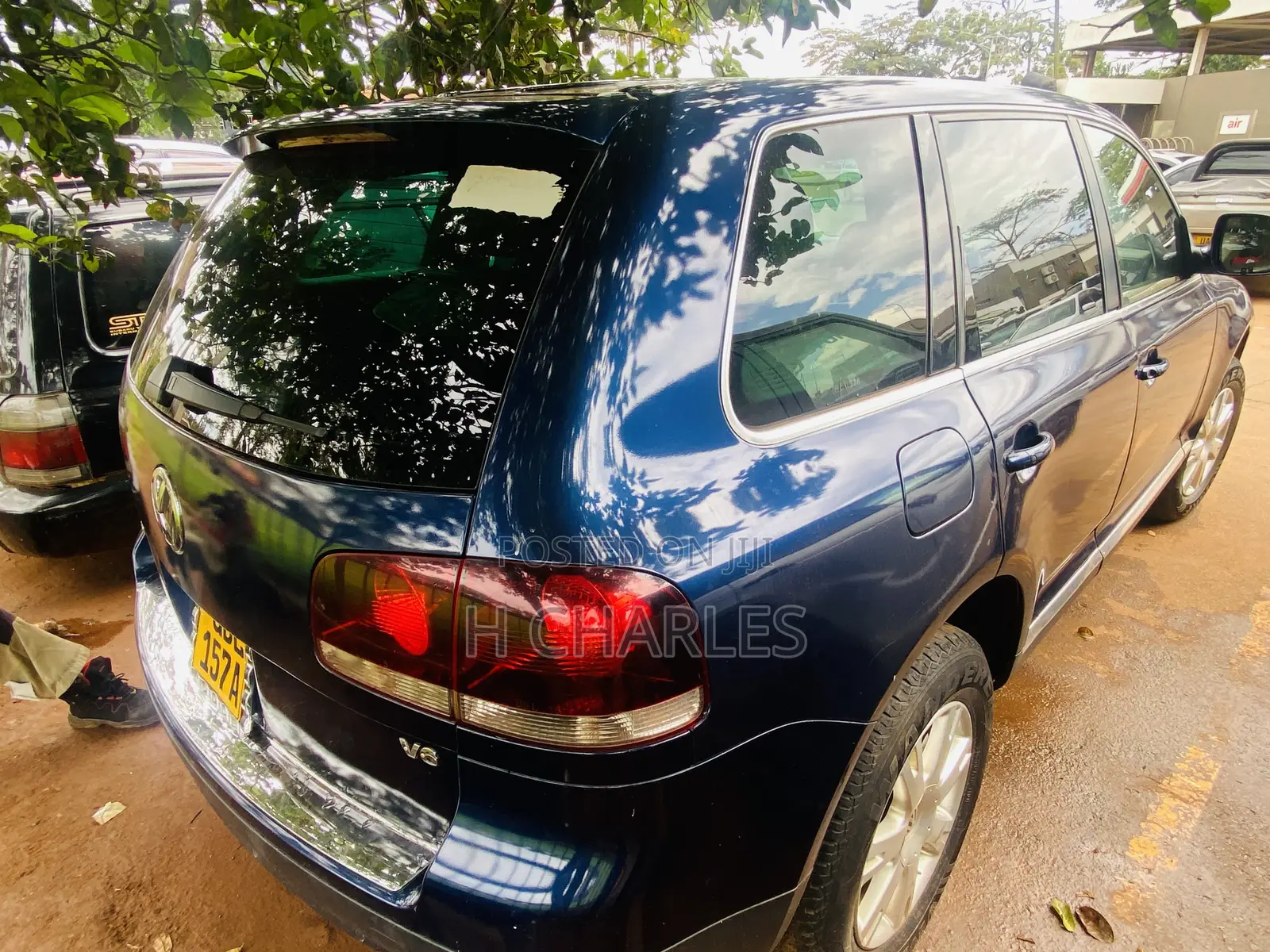 Volkswagen Touareg VR6 Lux 2011 Blue