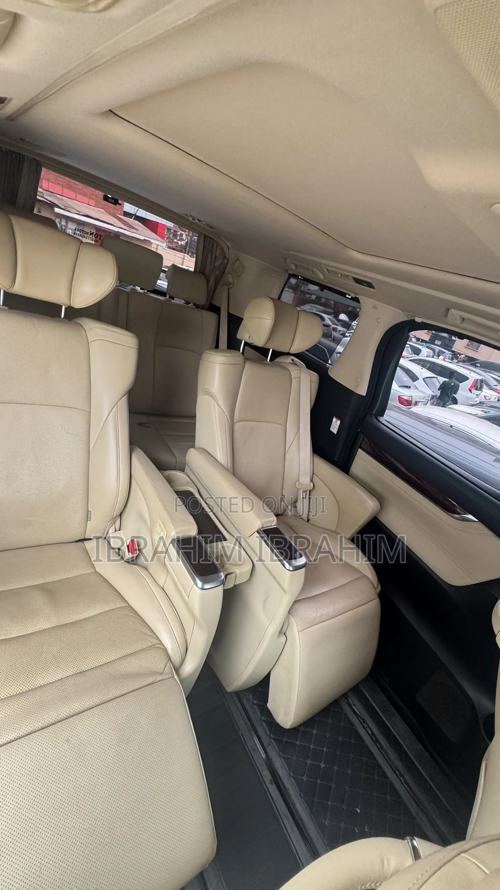 Toyota Alphard 2017 Silver