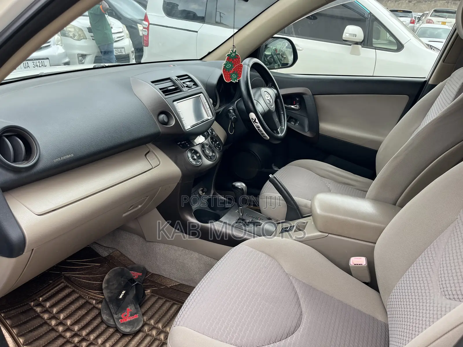 Toyota Vanguard 2009 White