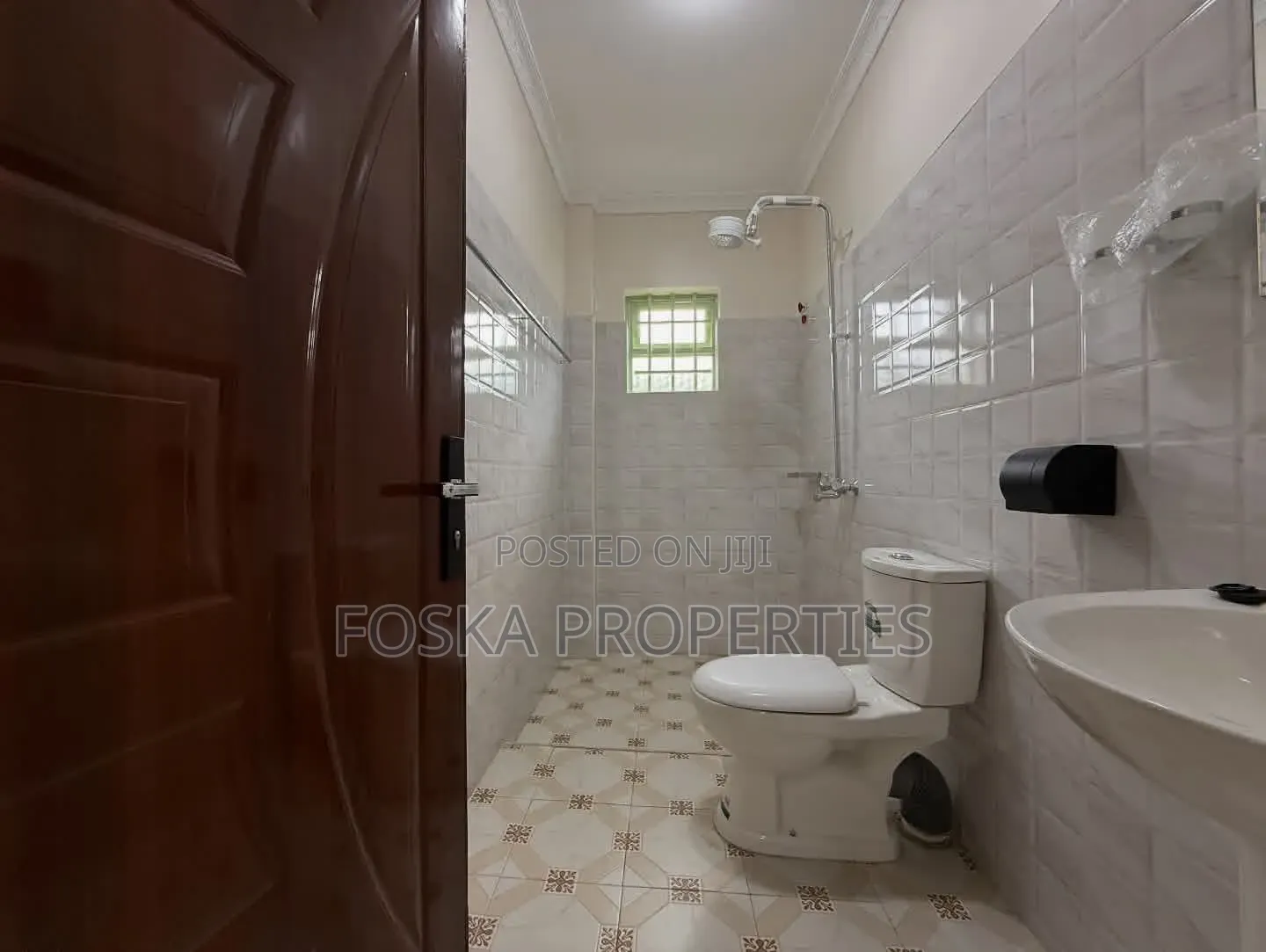 3bdrm Apartment in Nsambya, Central Division for rent