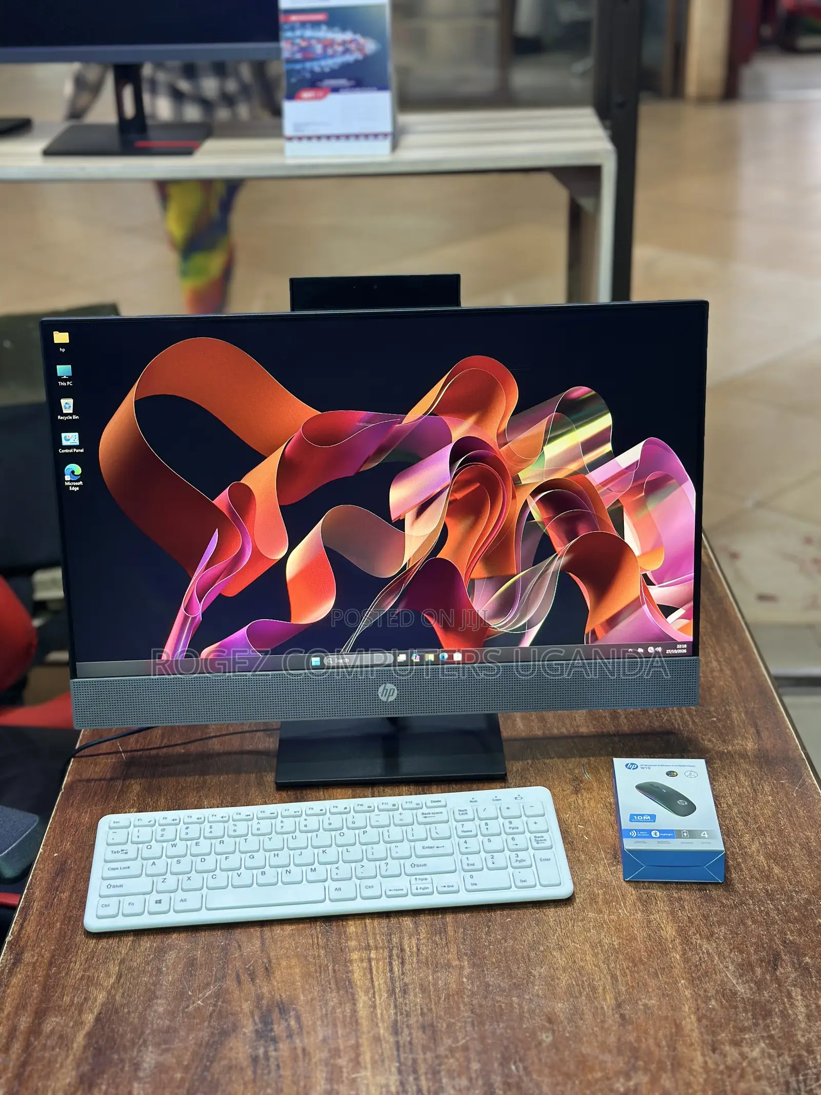 New Desktop Computer HP 290 G4 All-in-One 8GB Intel Core i7 SSD 256GB