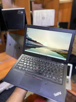 Laptop Lenovo ThinkPad X280 8GB Intel Core i5 SSD 256GB