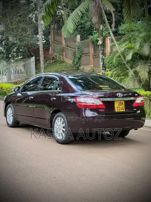 Toyota Premio 2015 Maroon