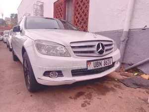 Mercedes-Benz C200 2010 White