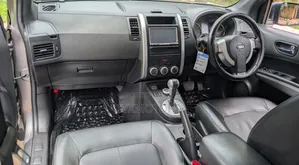 Nissan X-Trail 2.0 Petrol XE 2011 Silver
