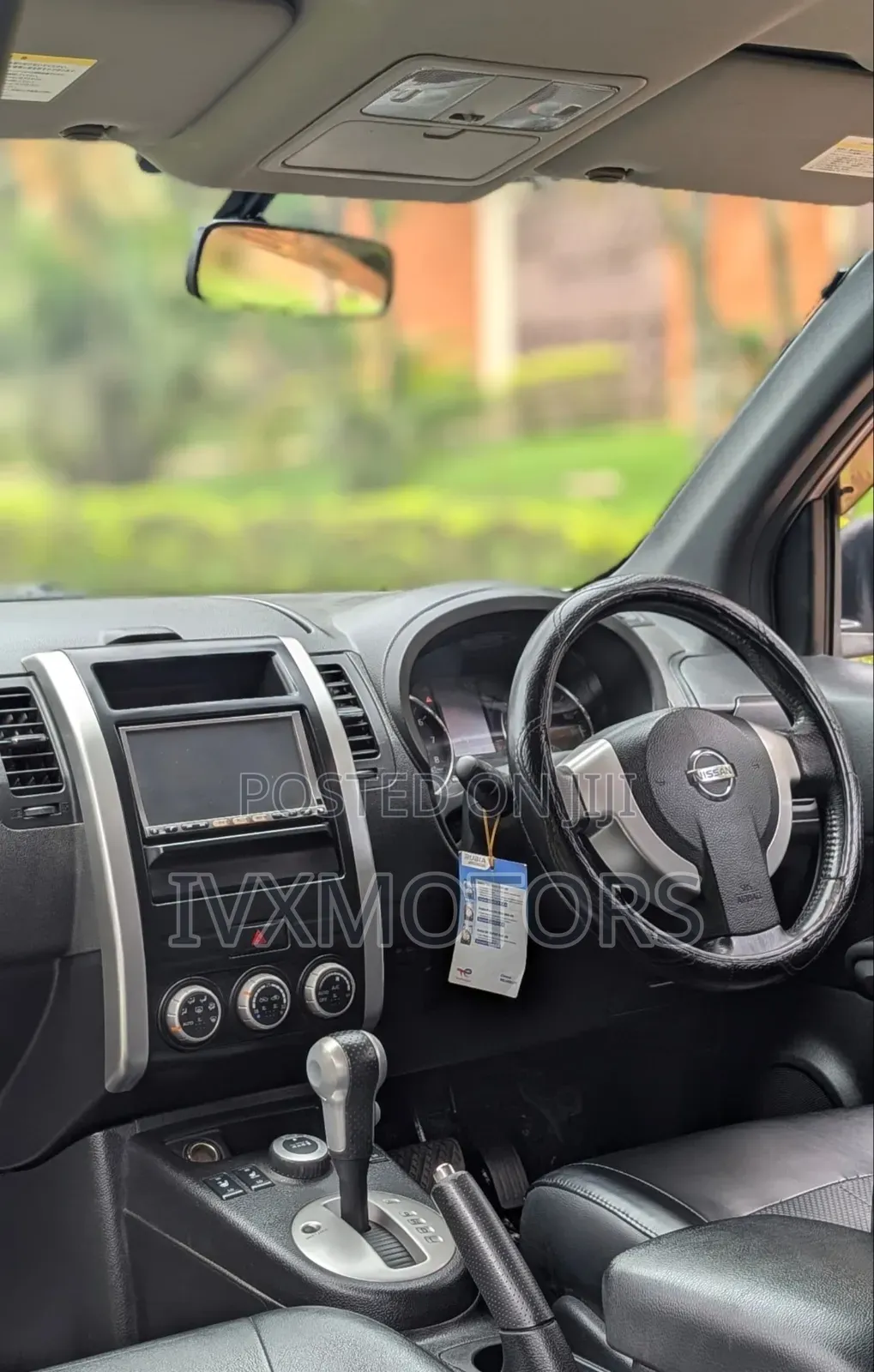 Nissan X-Trail 2.0 Petrol XE 2011 Silver