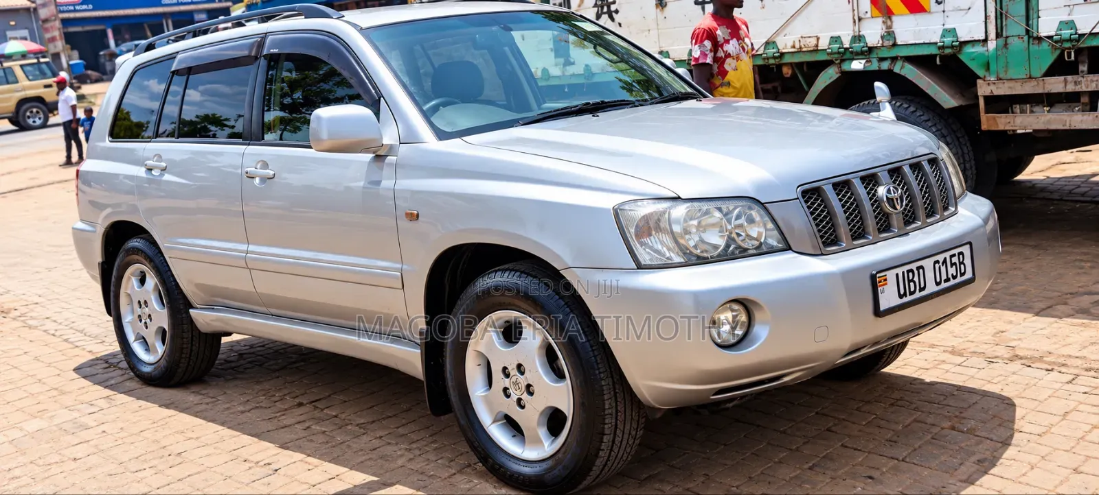Toyota Kluger 2011 Silver