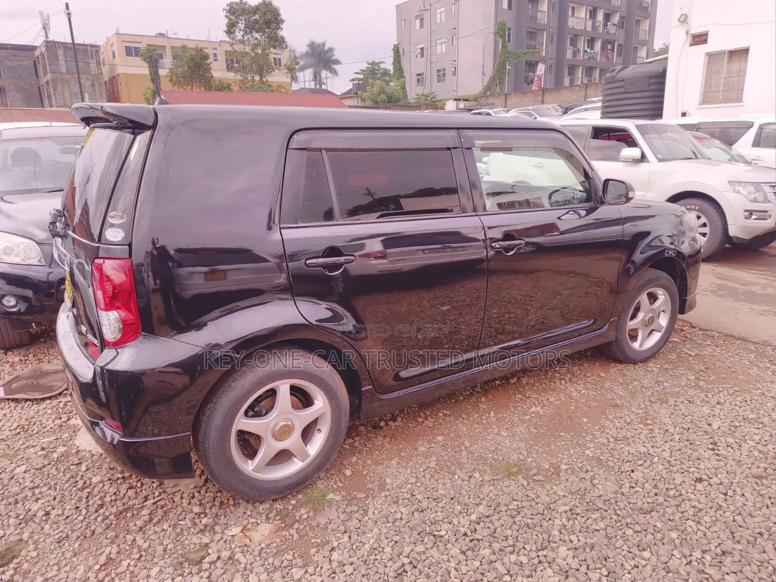 Toyota Corolla Rumion Hatchback 1.5 FWD 2009 Black