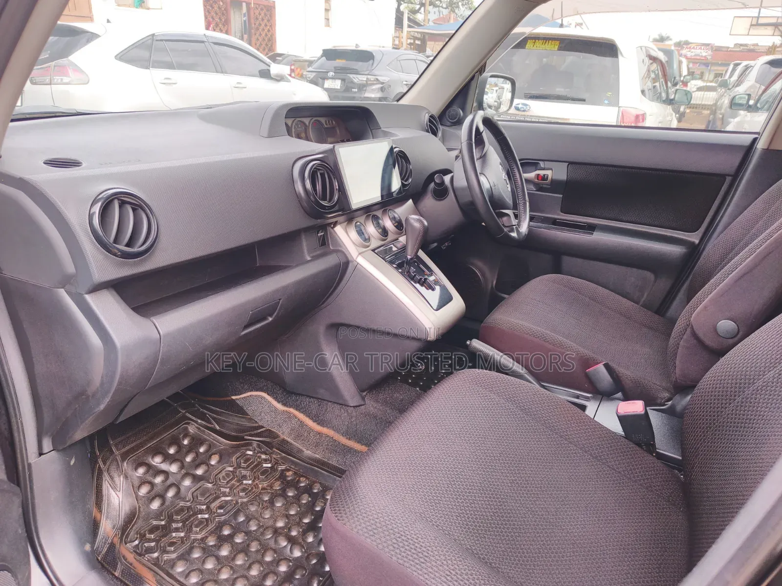 Toyota Corolla Rumion Hatchback 1.5 FWD 2009 Black