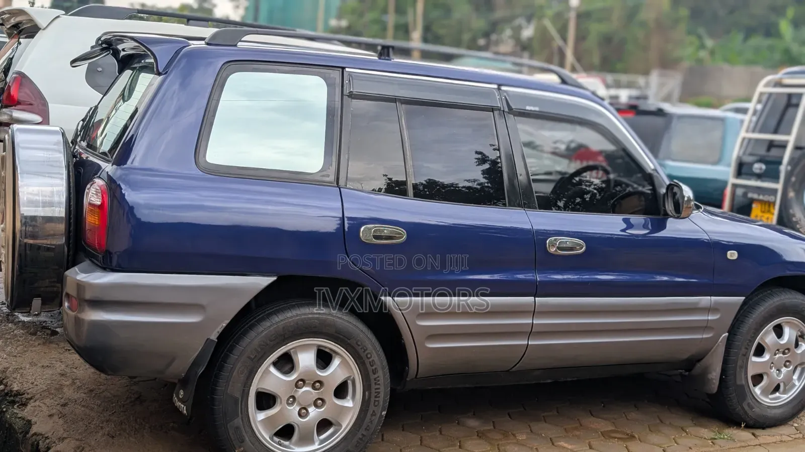 Toyota RAV4 Base 4x4 1999 Blue