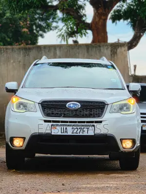 Subaru Forester 2.5i PZEV 4dr SUV AWD (2.5L 4cyl 6M) 2014 White