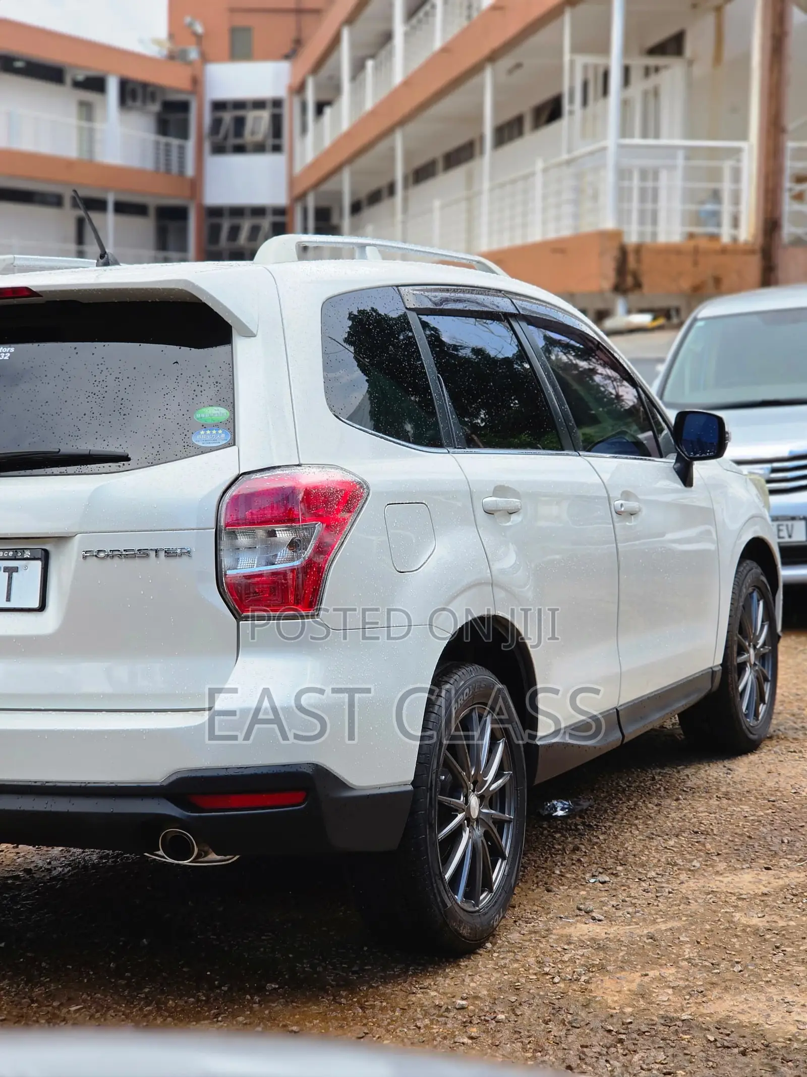 Subaru Forester 2.5i PZEV 4dr SUV AWD (2.5L 4cyl 6M) 2014 White