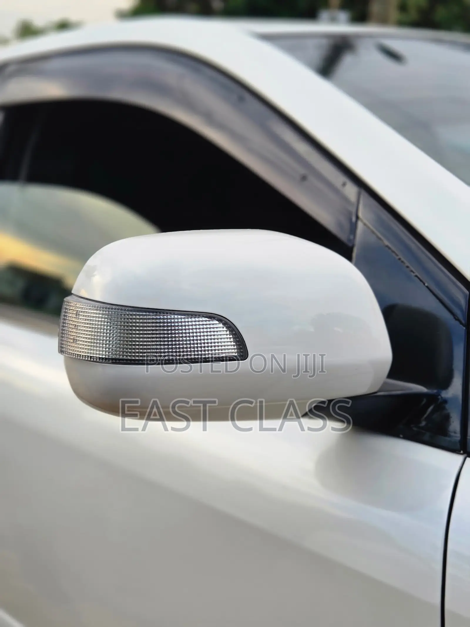 Toyota Harrier 2.4 2011 White