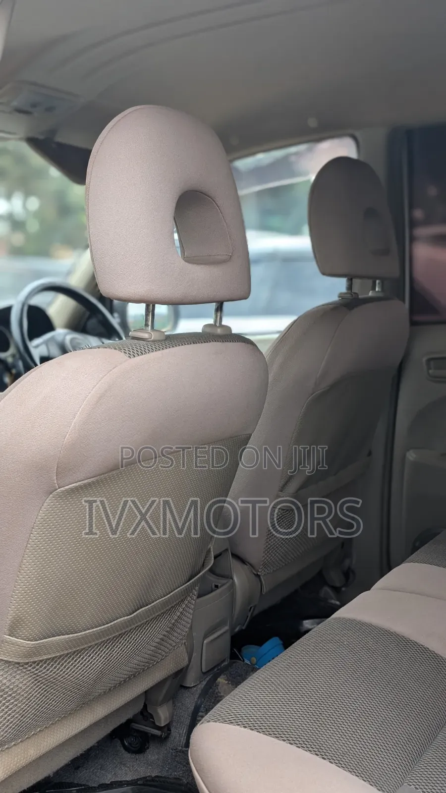 Toyota RAV4 Automatic 2003 White
