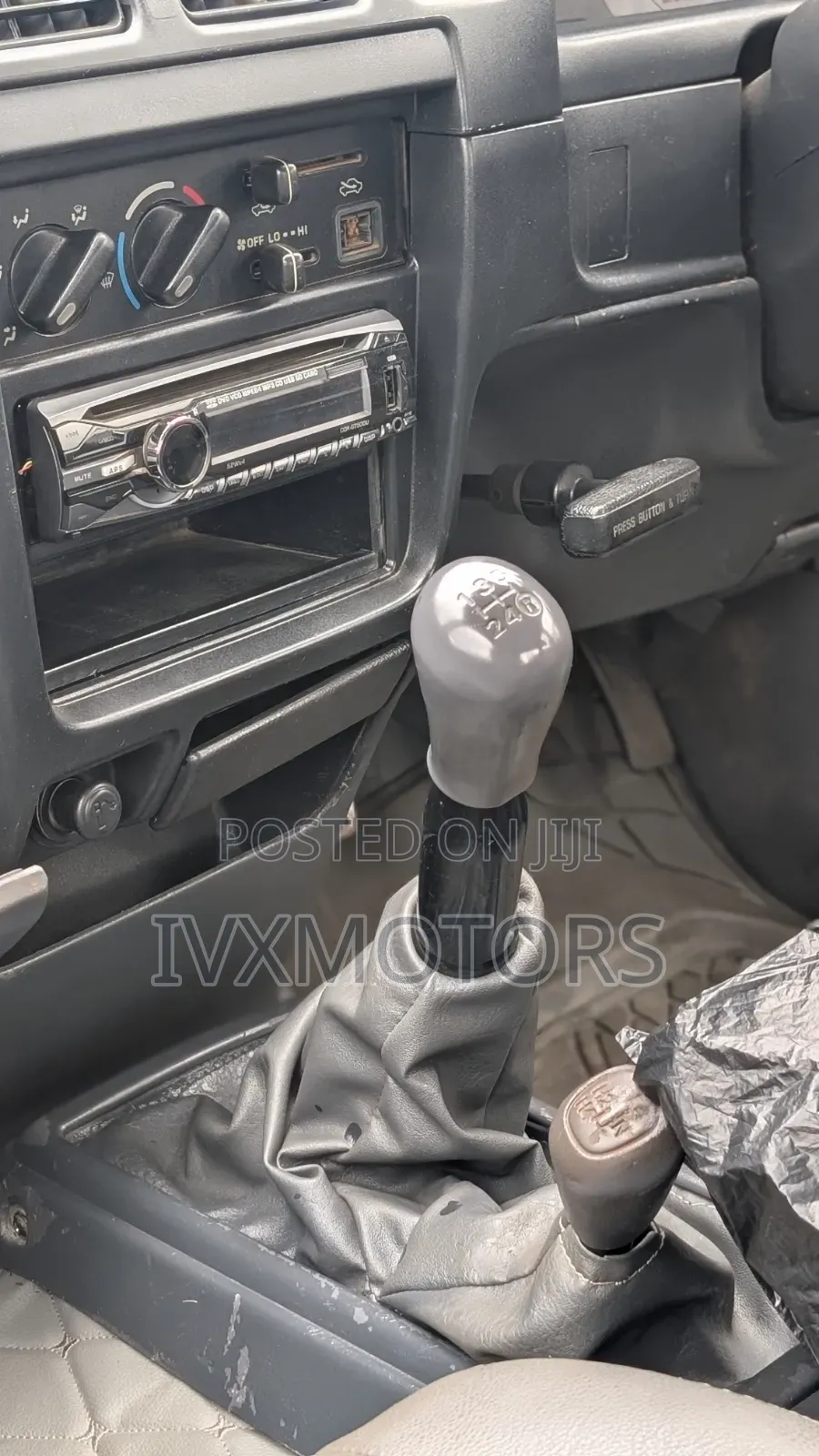 Toyota Hilux 1996 Gray