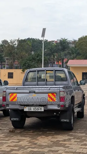 Toyota Hilux 1996 Gray