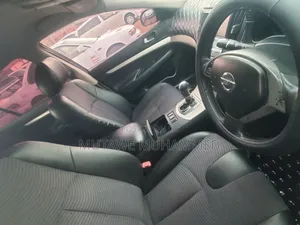 Nissan Skyline 2008 Gray