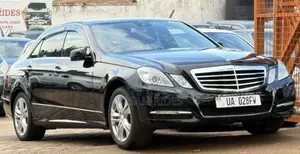 Mercedes-Benz E300 2010 Black