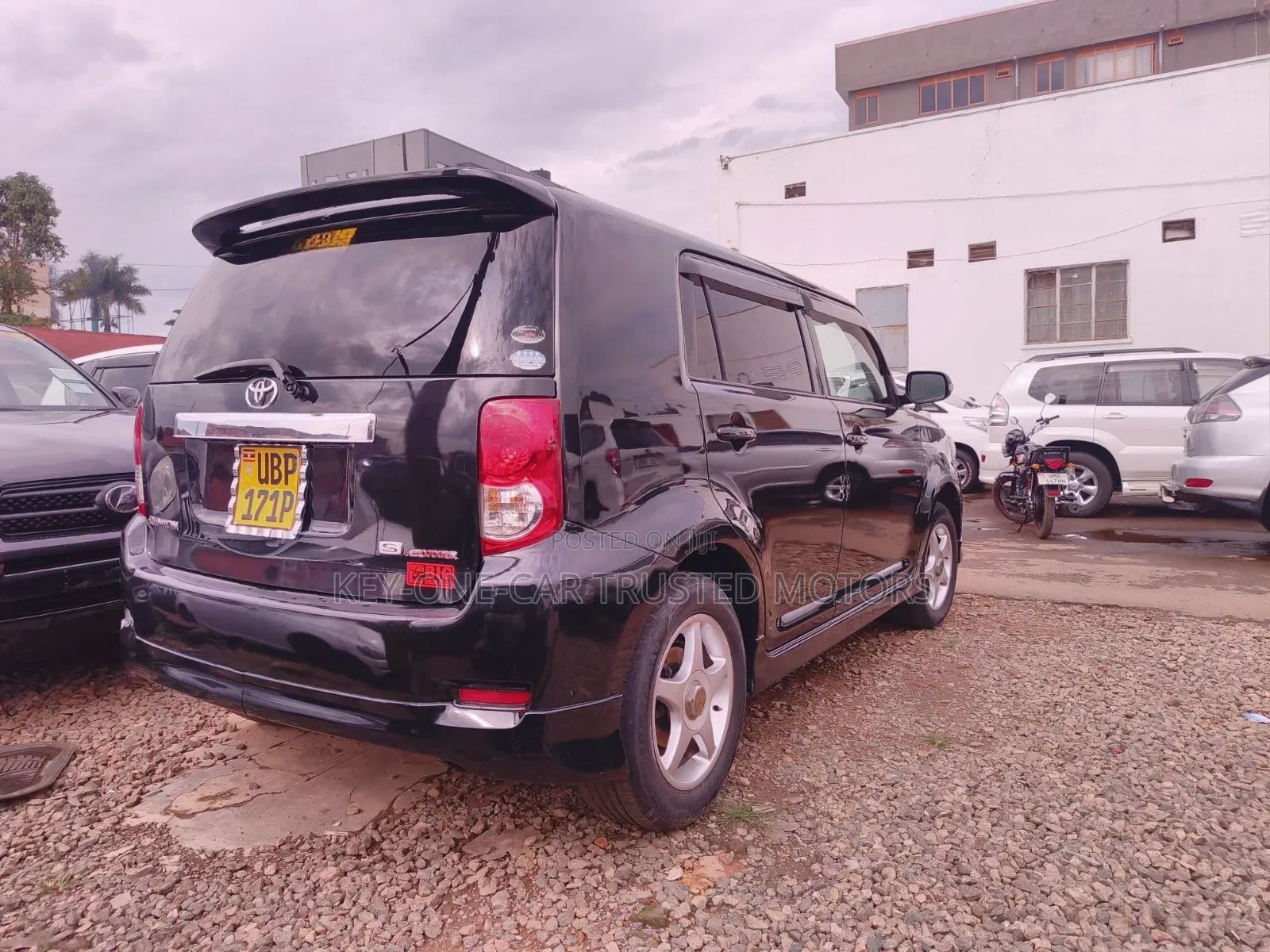 Toyota Corolla Rumion Hatchback 1.5 FWD 2009 Black