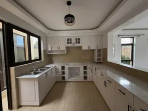 3bdrm Apartment in Mbuya Estate, Central Division for rent
