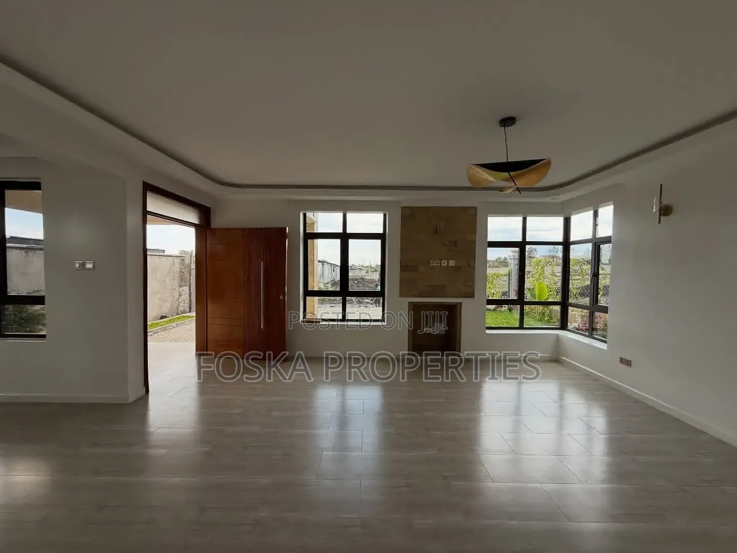 3bdrm Apartment in Mbuya Estate, Central Division for rent