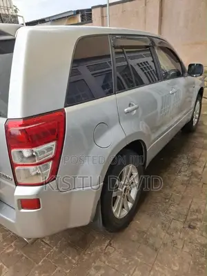 Suzuki Escudo 2006 Silver