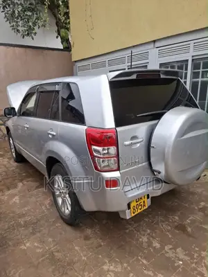 Suzuki Escudo 2006 Silver