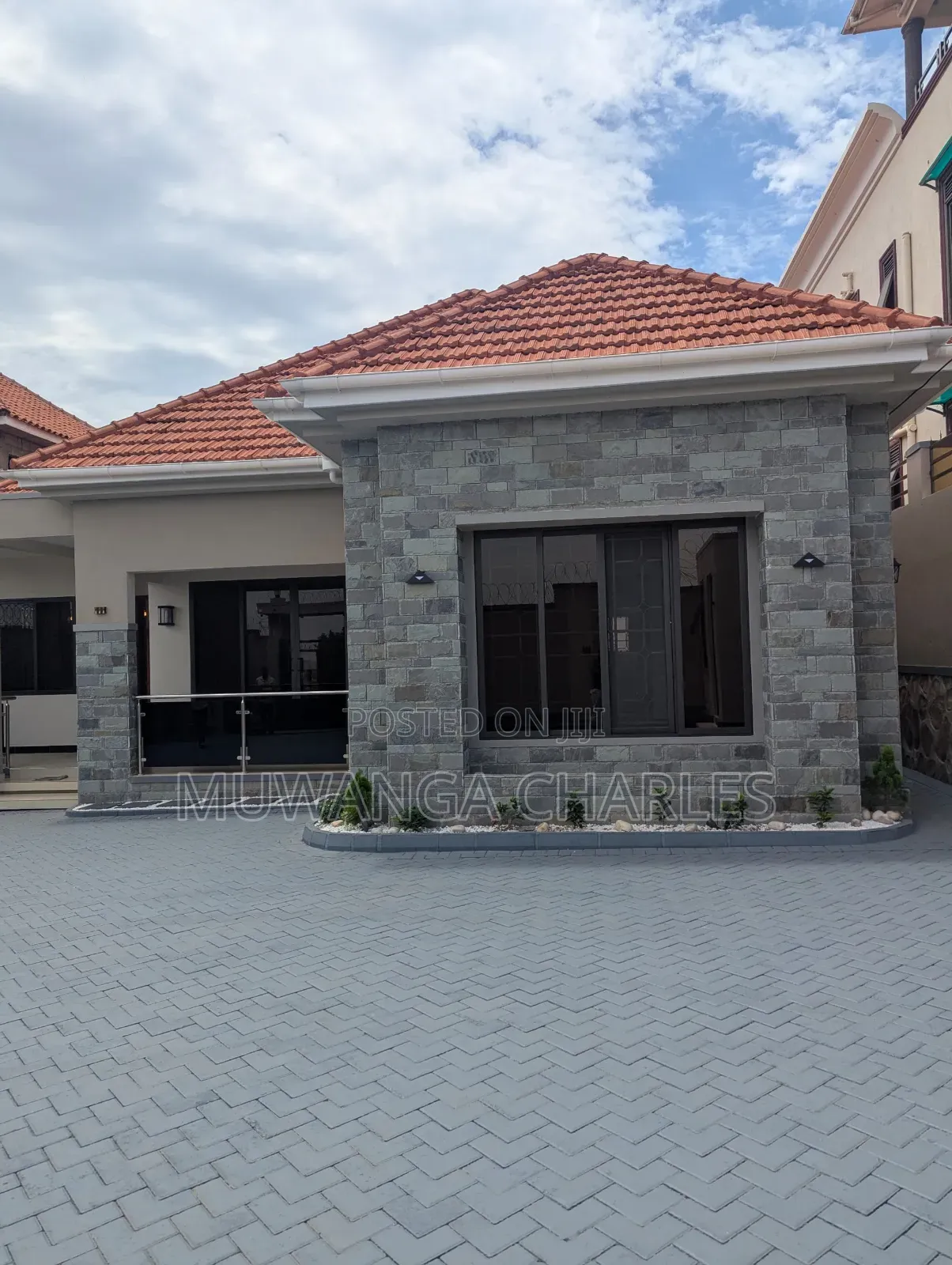 4bdrm Bungalow in Fs Properties Ltd, Kira for sale