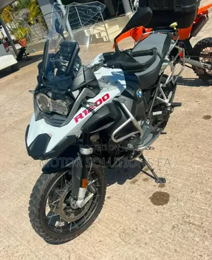 BMW 1200 2016 White
