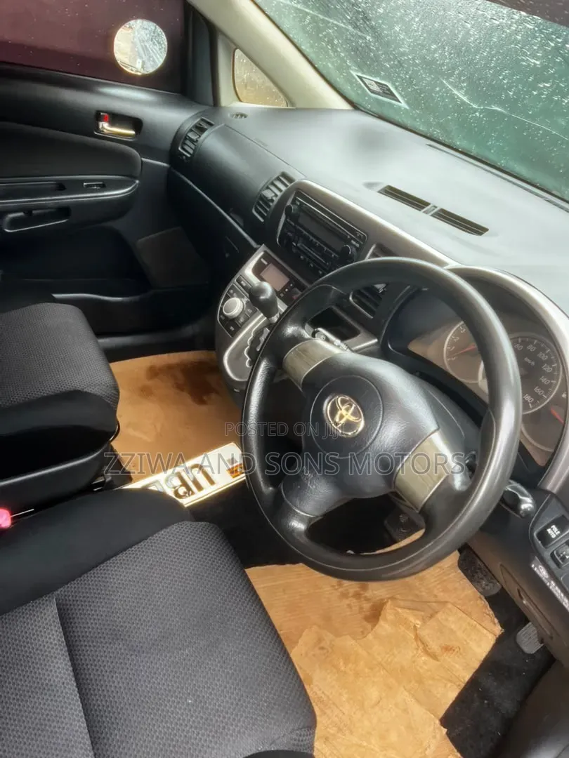 Toyota Wish 2008 Blue