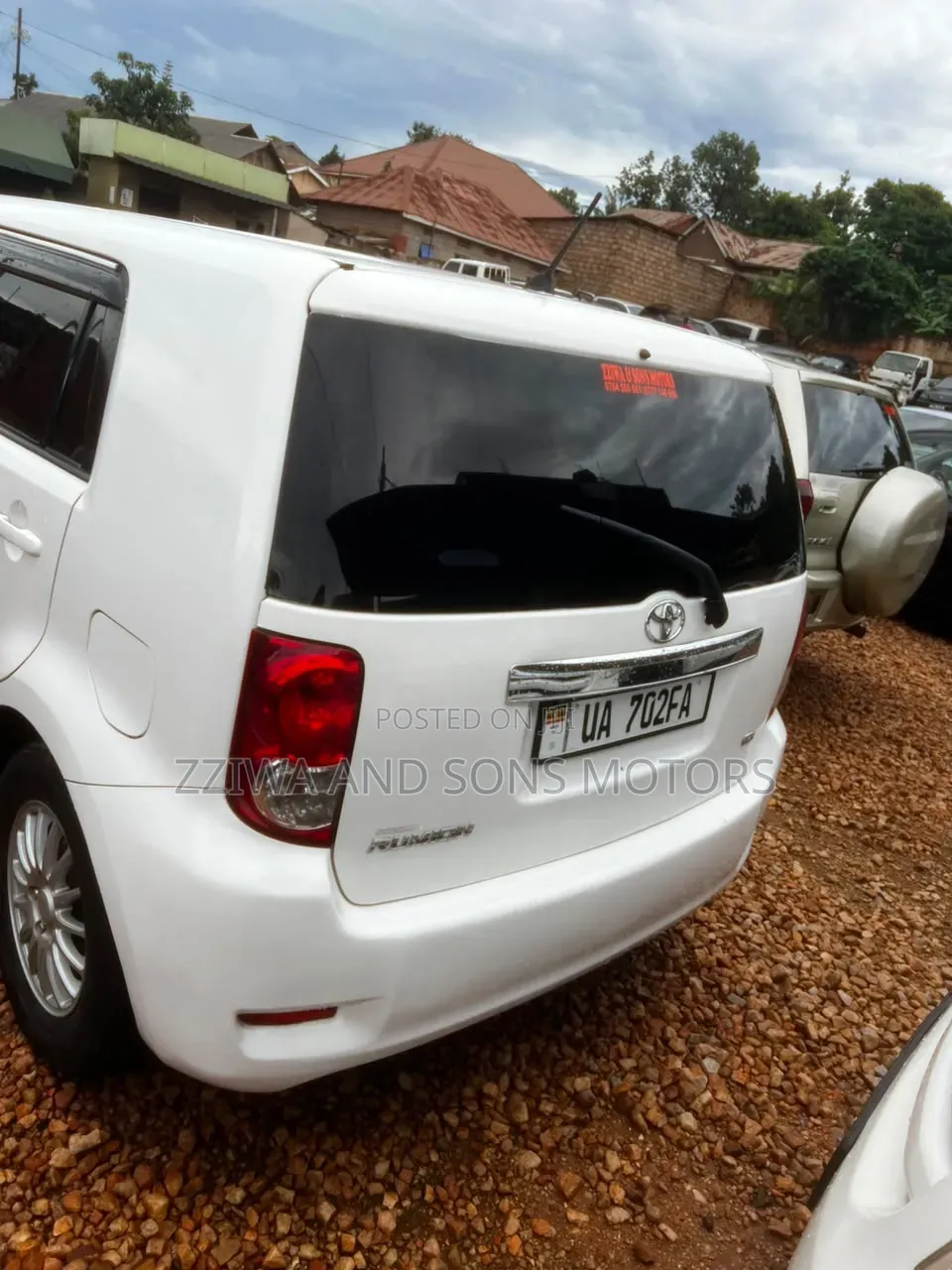 Toyota Corolla Rumion Hatchback 1.8 AWD 2013 White