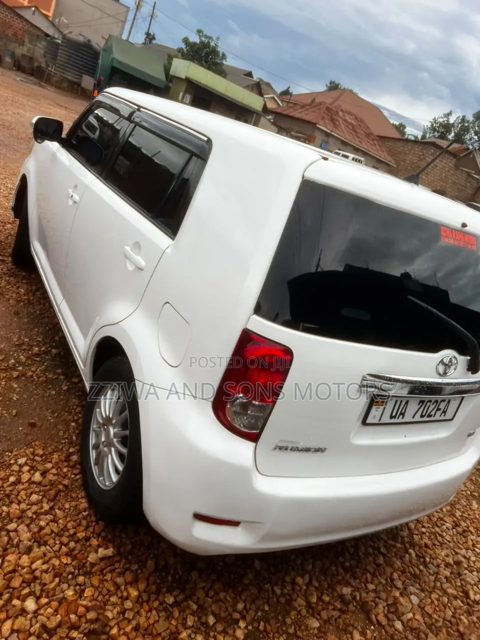 Toyota Corolla Rumion Hatchback 1.8 AWD 2013 White