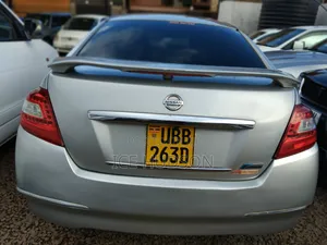 Nissan Teana 2010 Silver